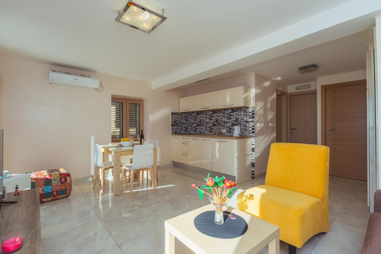 Apartments Galija Petrovac Lux Exterior photo